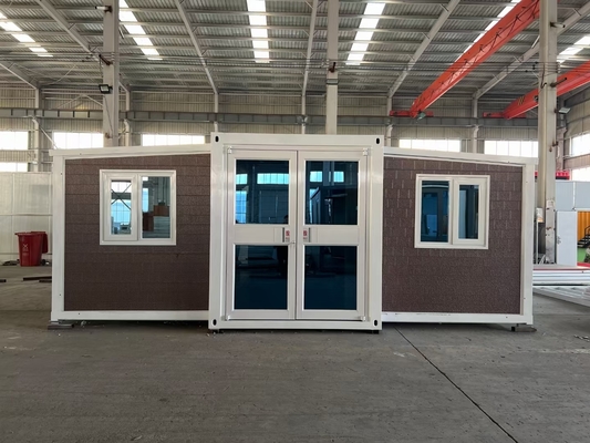 Steel Roofing and Customized Colors for 40ft Assembled Living Dwellings
