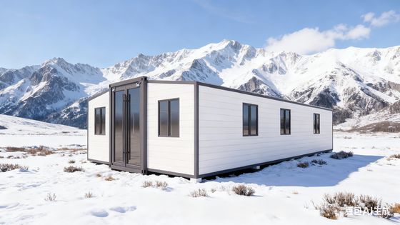 40ft Expandable Container Home with Bamboo Plywood 18mm Thick Floor 72 Square Meters Floor Area for 3-6 People Accommodation